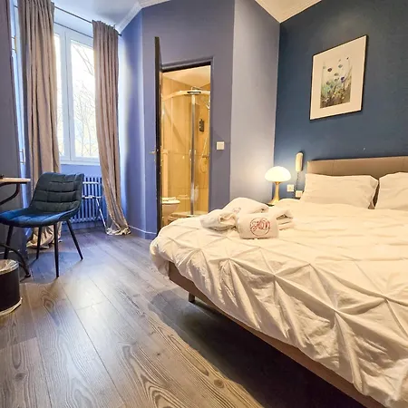 ホテル Les Voyageurs 3*