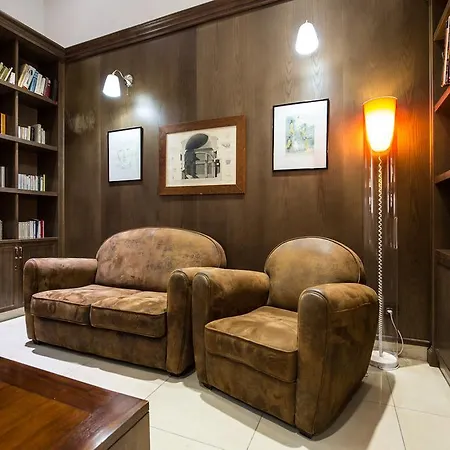 호텔 Les Voyageurs 3*