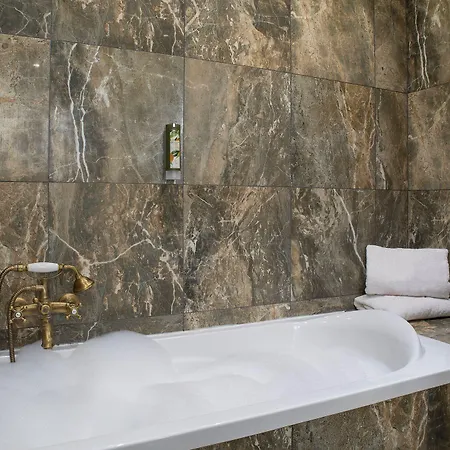 Hotel Les Voyageurs Bastia (Corsica)