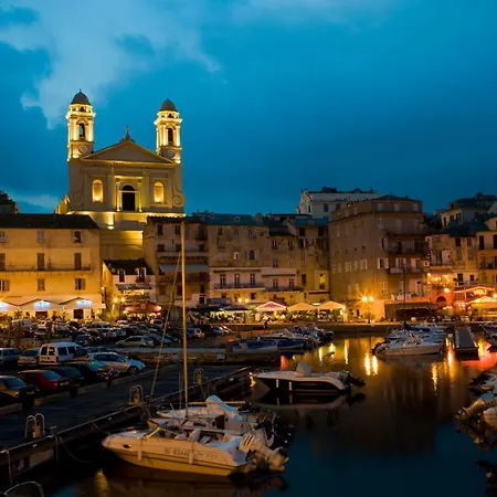 Ξενοδοχείο Les Voyageurs 3*