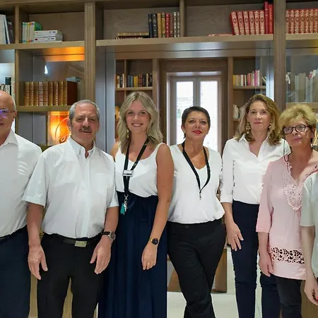Les Voyageurs Μπαστιά