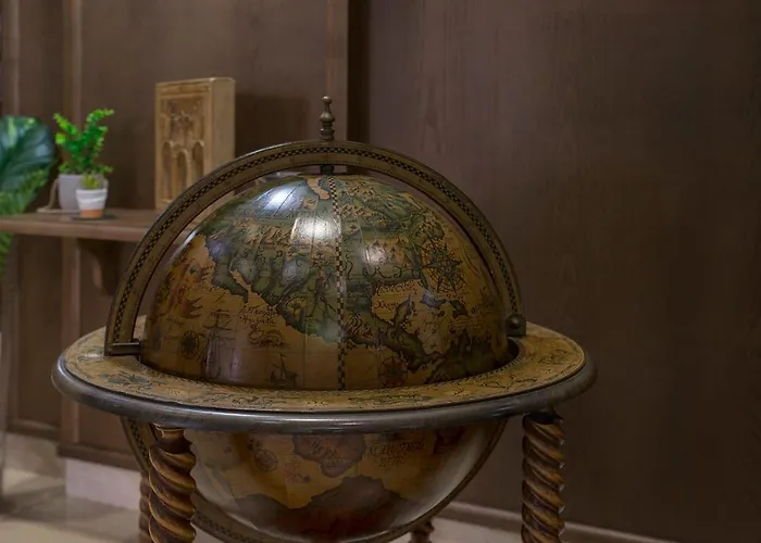 Les Voyageurs فندق 3*