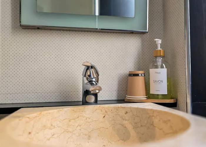 Les Voyageurs Szálloda 3*