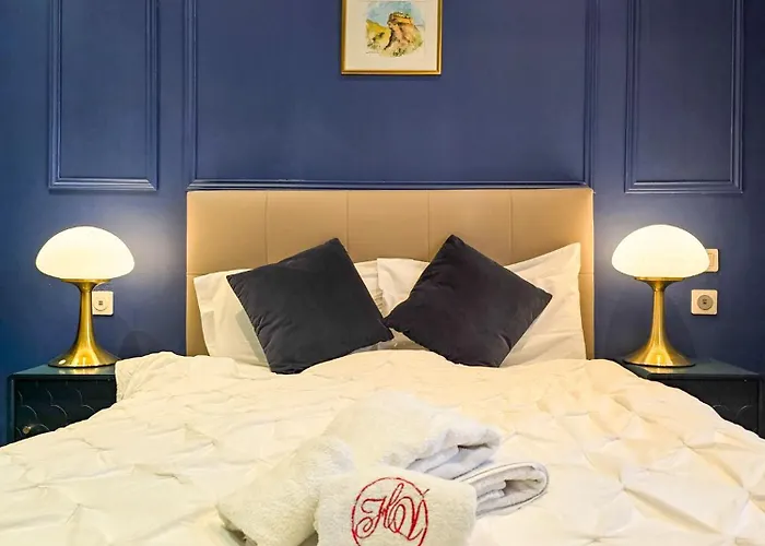 ホテル Les Voyageurs 3*