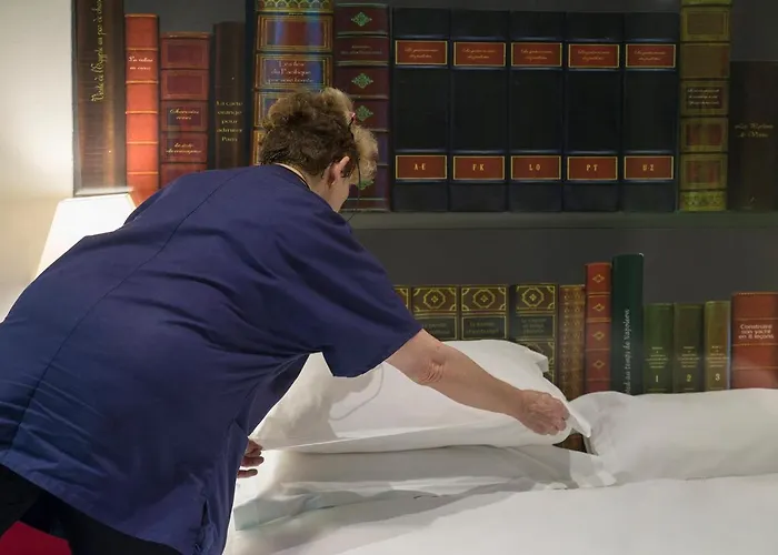 ホテル Les Voyageurs 3*